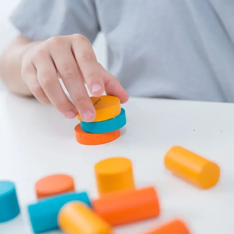 D_NQ_NP_2X_613270-MLC46496645595_062021-F-mini-juego-apilar-bloques-de-colores-plan-toys.webp