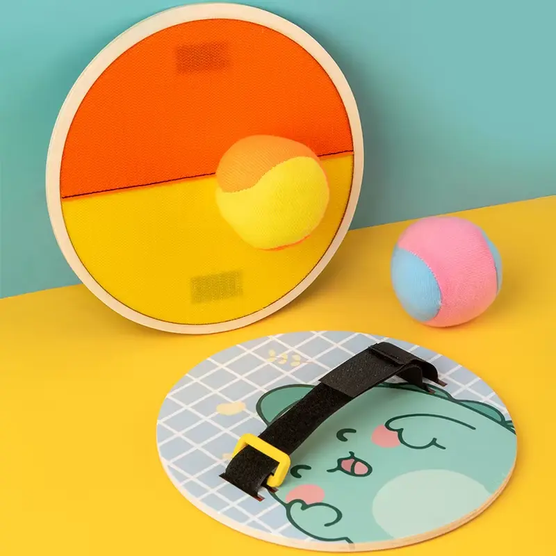 [6972644760272] FUN THROWING STICKY BALLS W425-350